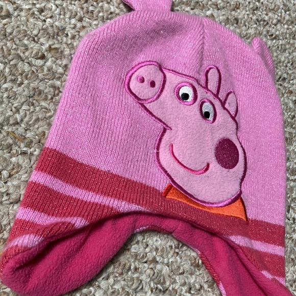 Peppa Pig hat and mitten set - Picture 3 of 7